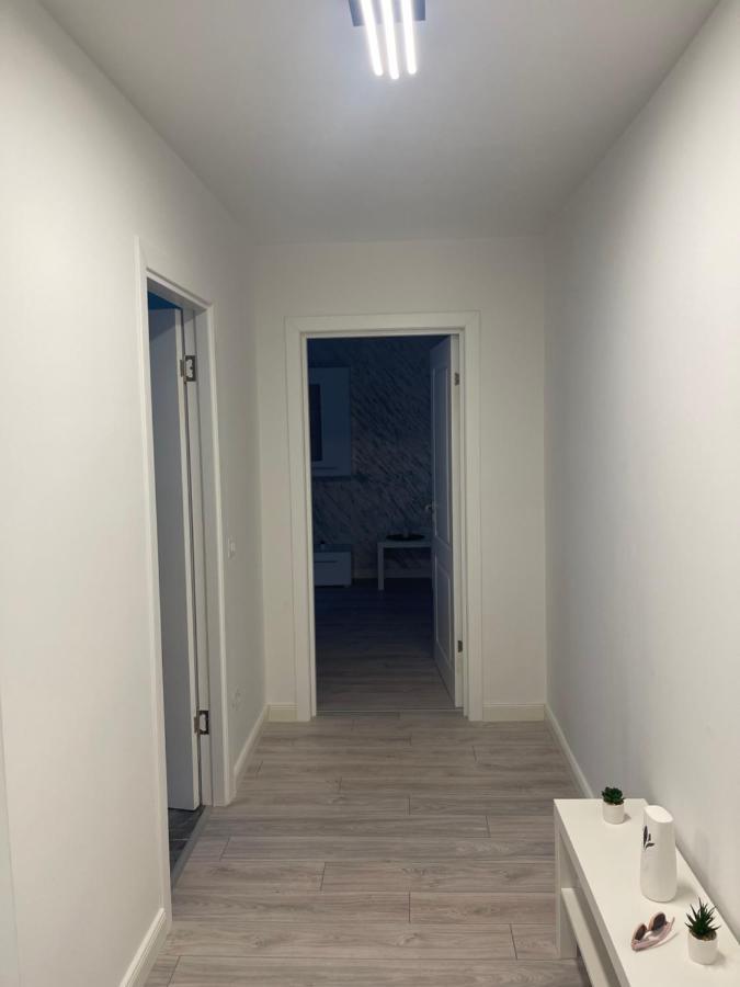Apartament Incantator In Роман Экстерьер фото